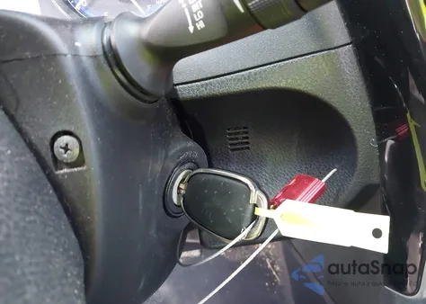 2018 Toyota Corolla Se из США, поврежденный, VIN 2T1BURHE2JC972806